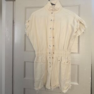 BUCKETLIST Cream Collared Top